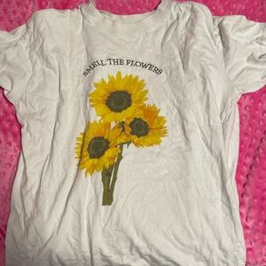 cute basic flower shirt